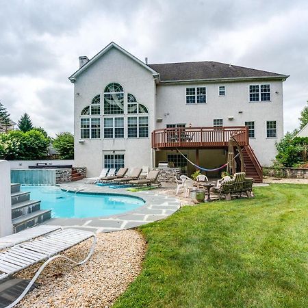 Centrally Located Family Home With Pool Harleysville Exterior foto